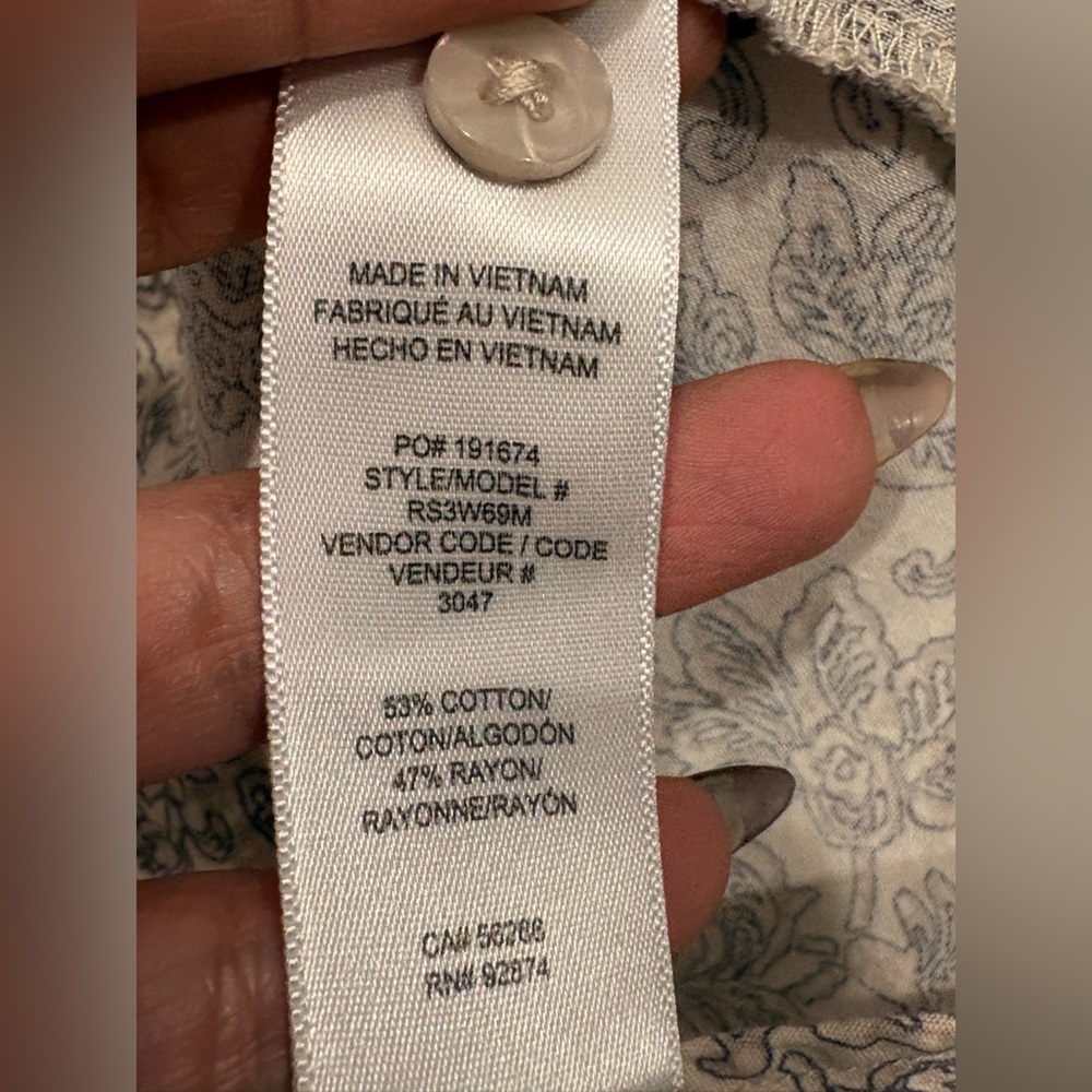 Splendid Women’s Cream Patterned Button Down Shir… - image 8